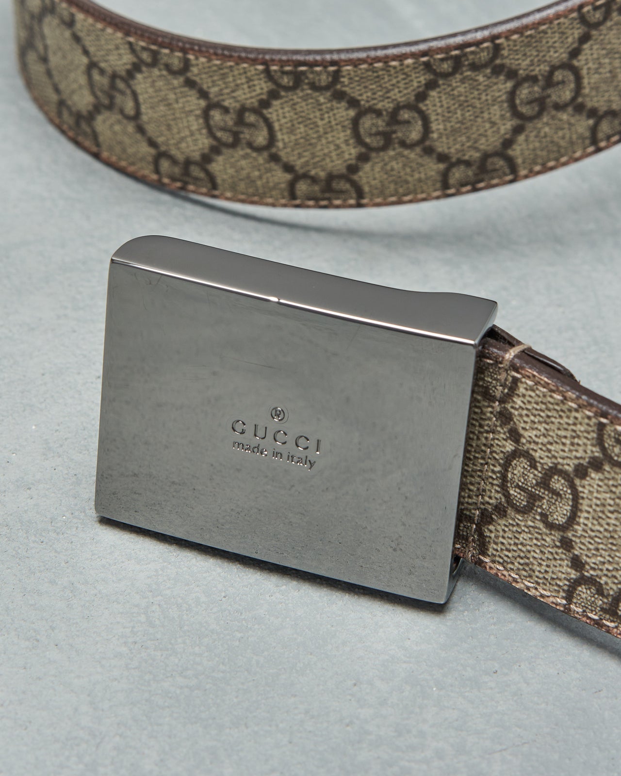 Gucci GG Supreme logo leather belt