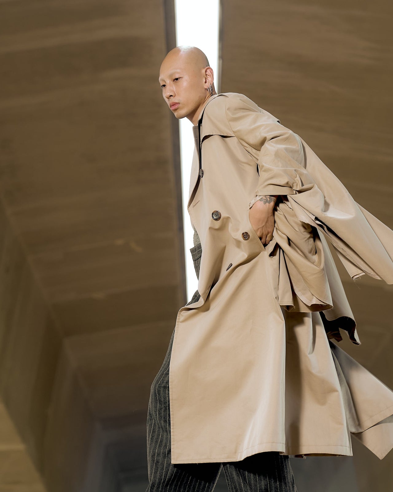 Comme des Garçons Junya Watanabe AW 2018 Deconstructed furisode trench coat