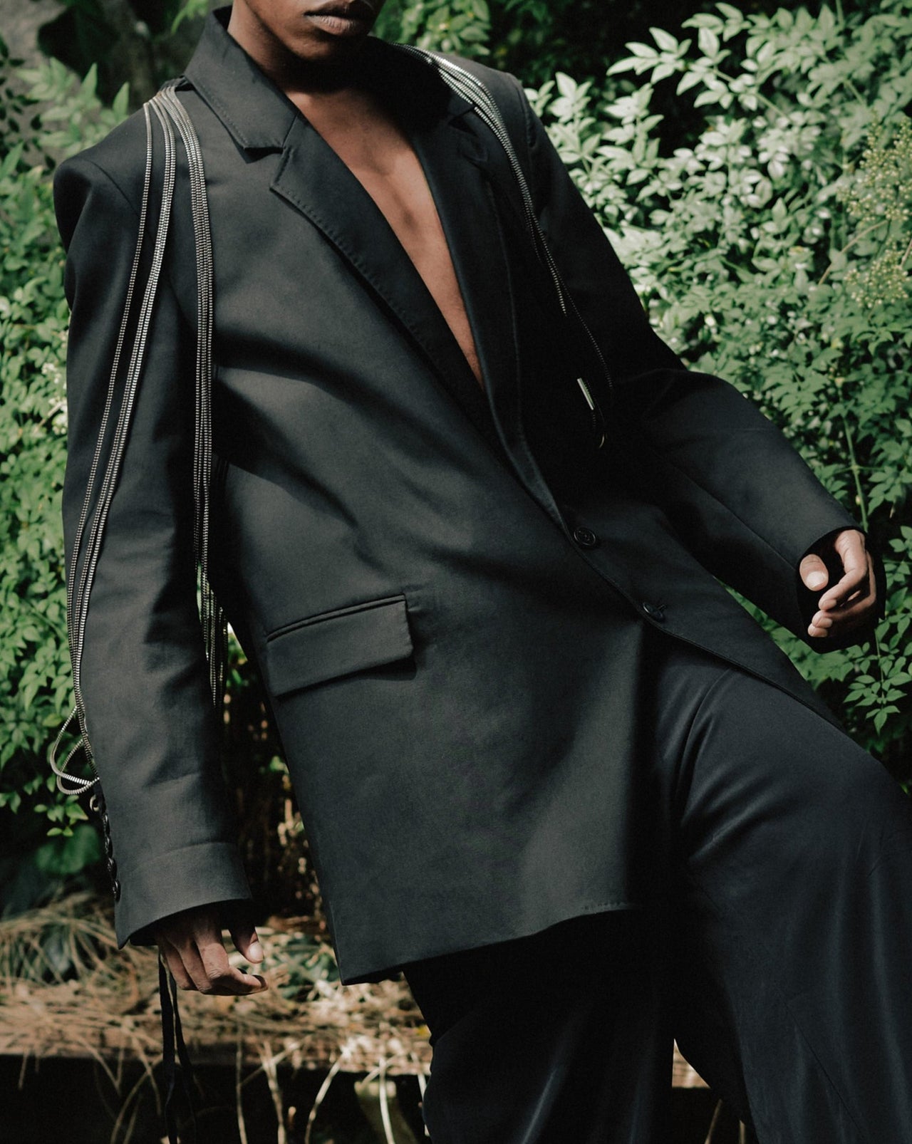 SS 2010 Multi-zippered asymetric vest