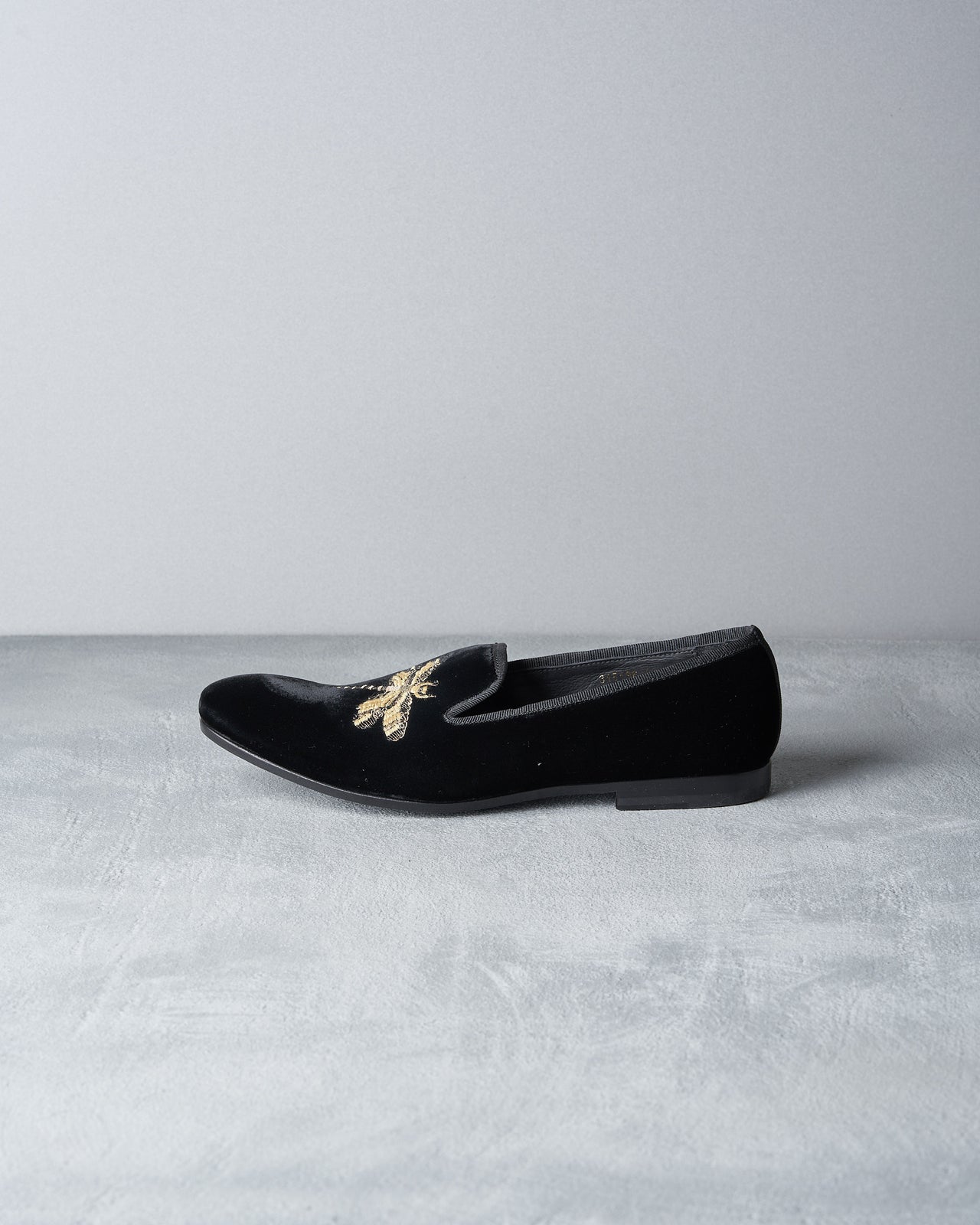 Alexander Mcqueen Embroidered velvet slipper