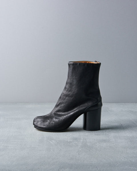 【関税込み】maison margiela Tabi' ankle boots 0400021496573_BLACK?wid=600&