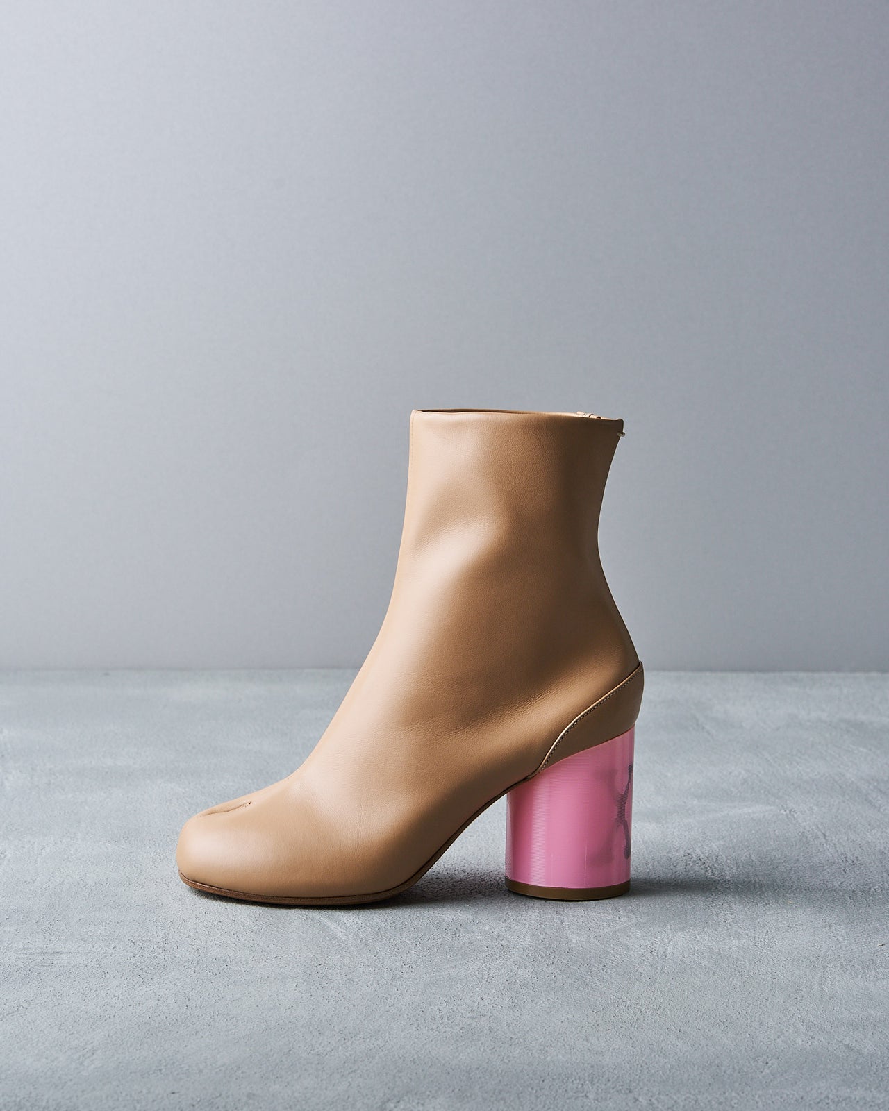 Maison Margiela AW 2019 XY Hologram tabi boot