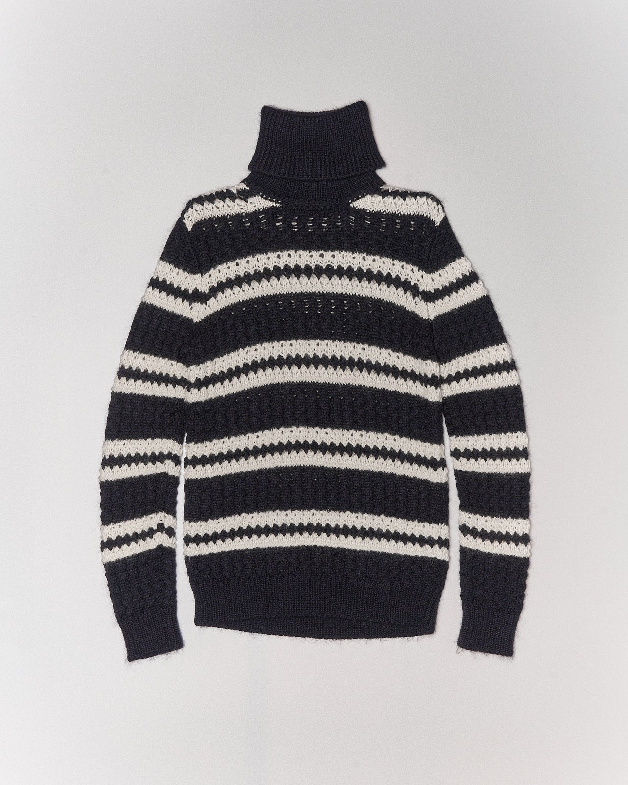 2018 chunky stripe turtle neck knit