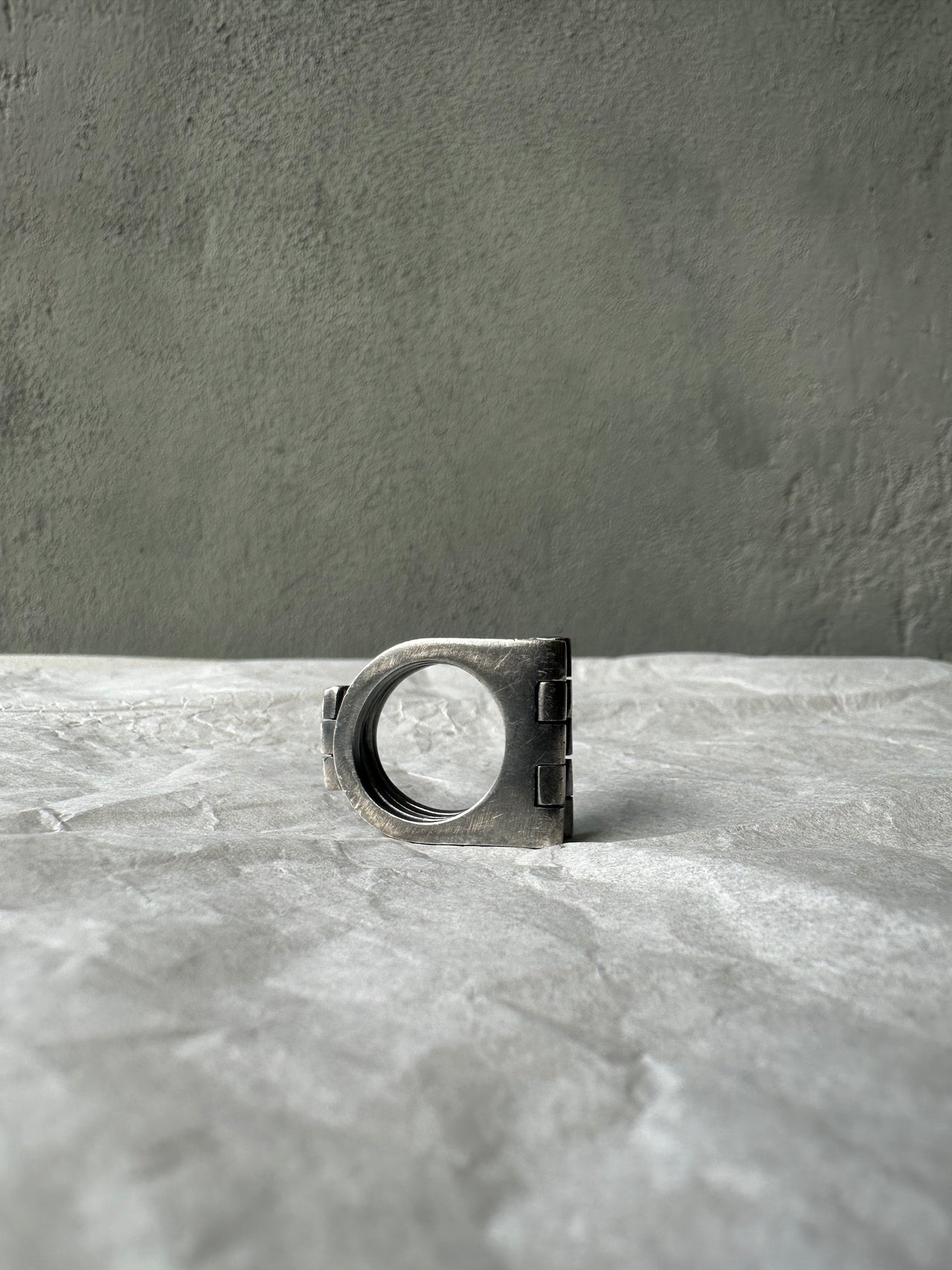 Stephanie Said Oxidised folding ring 925