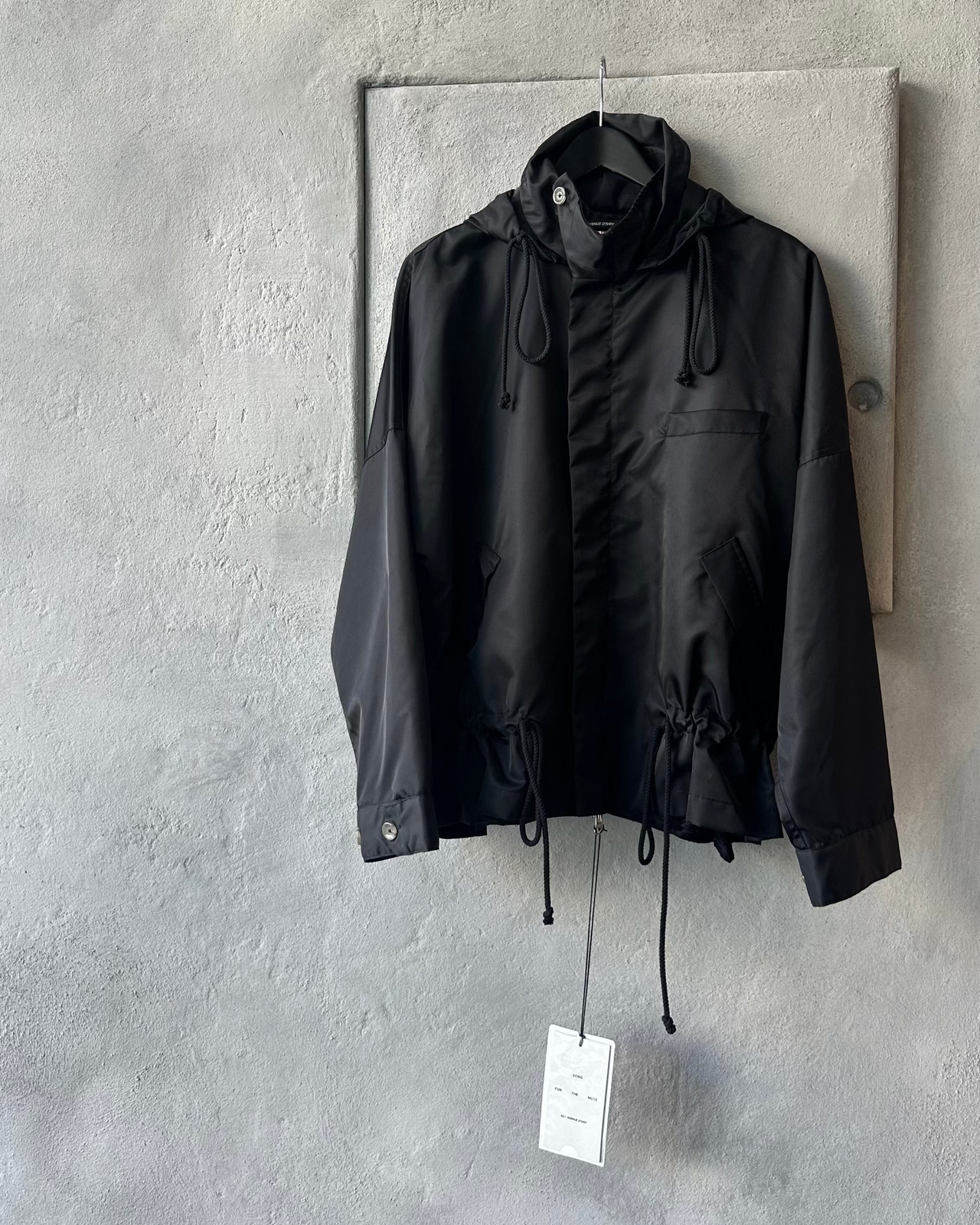 Song For The Mute 22.1 Avenue d'Ivry Script Hooded Short Parka Jacket